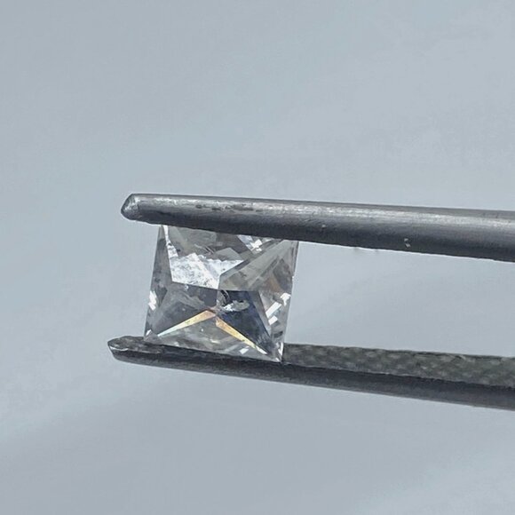 1.07ct GIA Natural Diamond, Colorless, Princess Cut - Picture 7 of 8